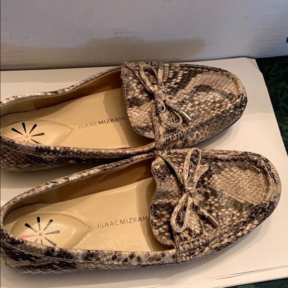Isaac Mizrahi Shoes - Snake driving Loafers